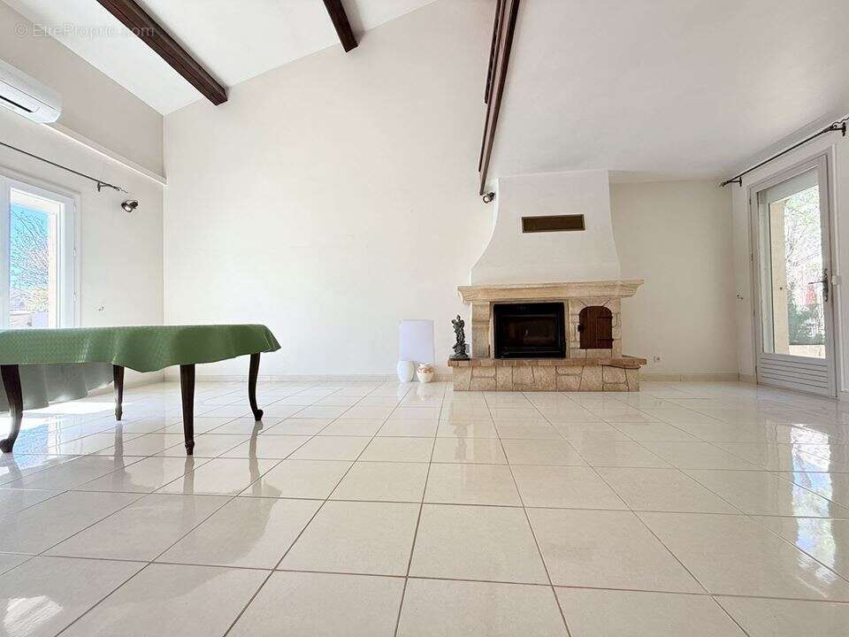Maison à VILLENEUVE-LES-MAGUELONE