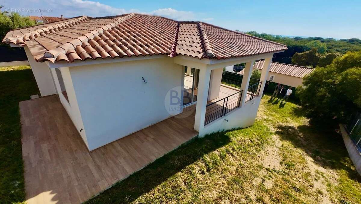 Maison à FREJUS