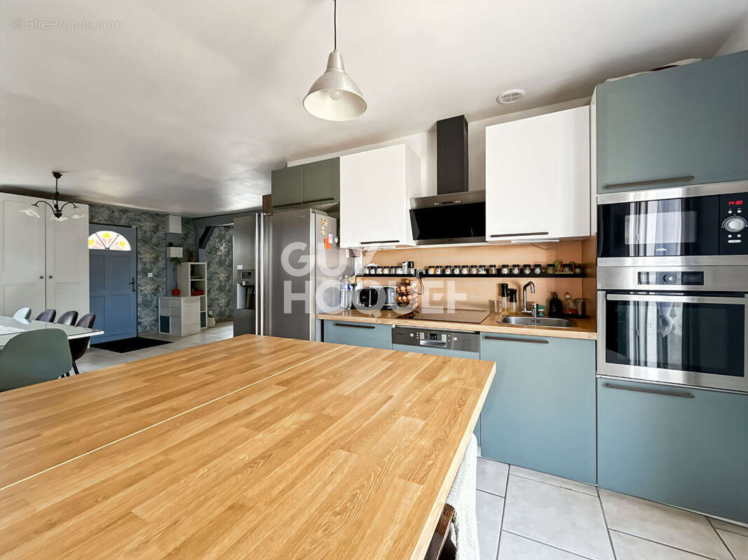 Maison 6 pièces à vendre à Fontenay Trésigny - photo 4