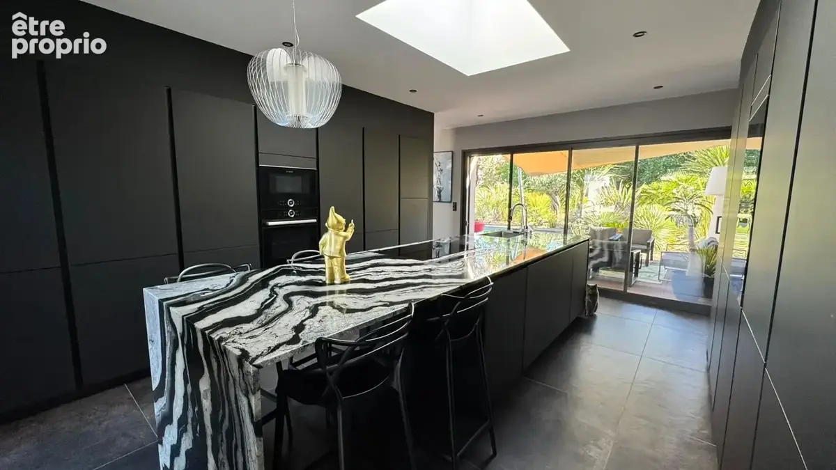 Maison 6 pièces 227 m² à vendre à Chaptelat (87270) - photo 4