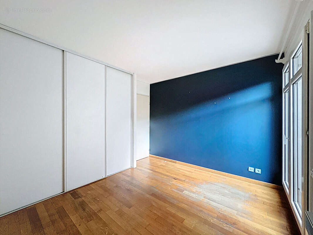 Appartement à SURESNES