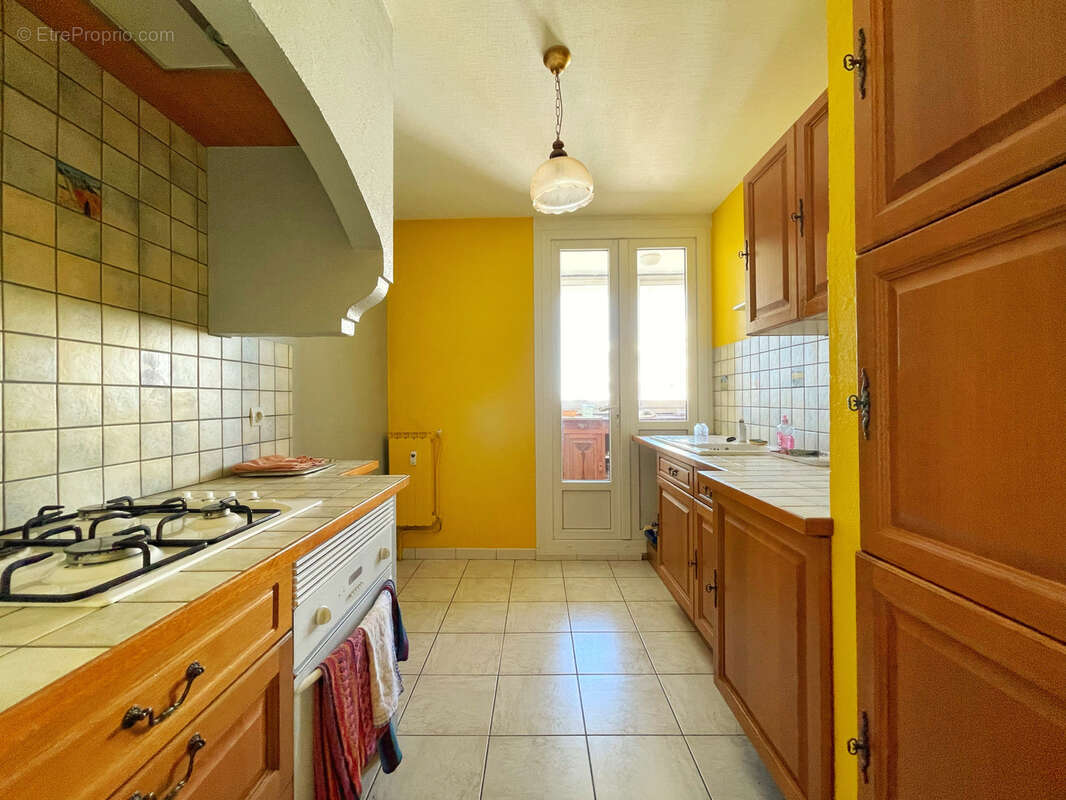 Appartement à BRON