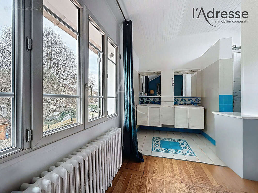 Maison à NANTERRE