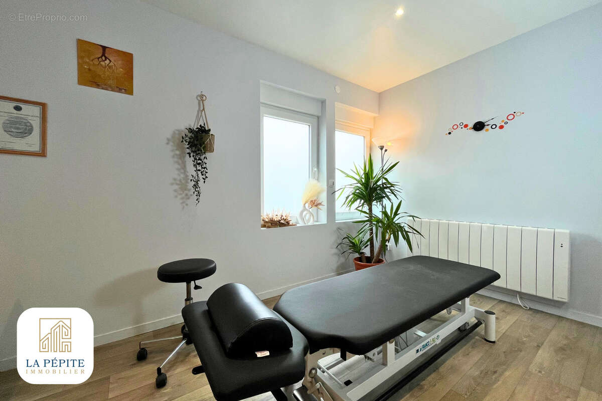 Commerce à FEIGNIES