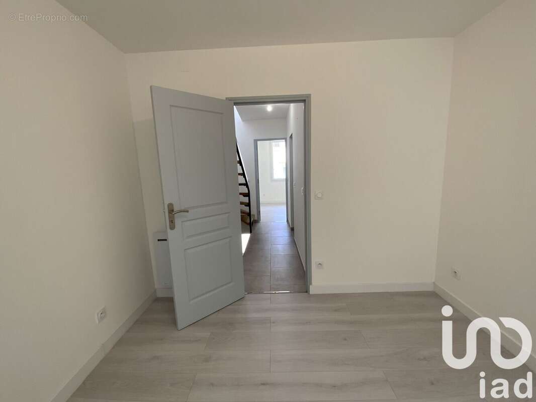 Photo 6 - Maison à TAVERNES