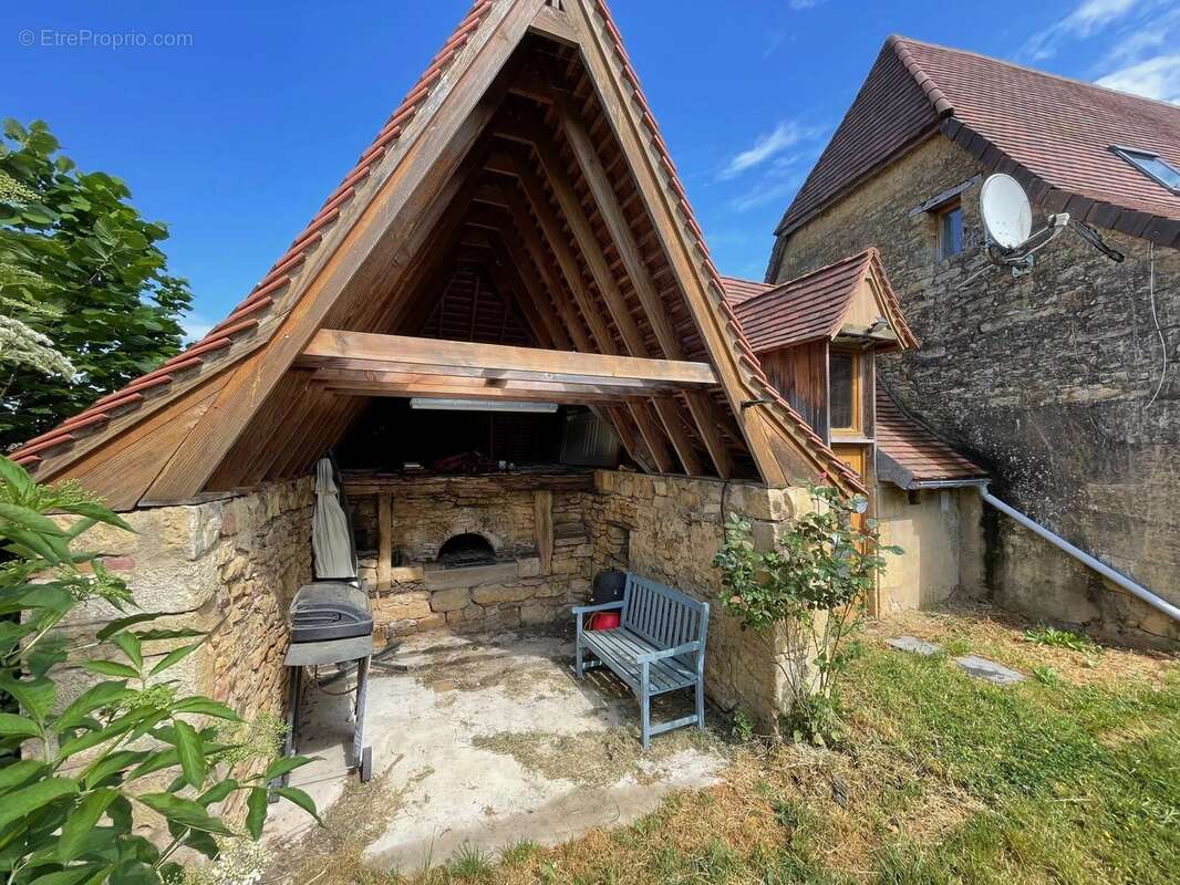 Maison à EXCIDEUIL