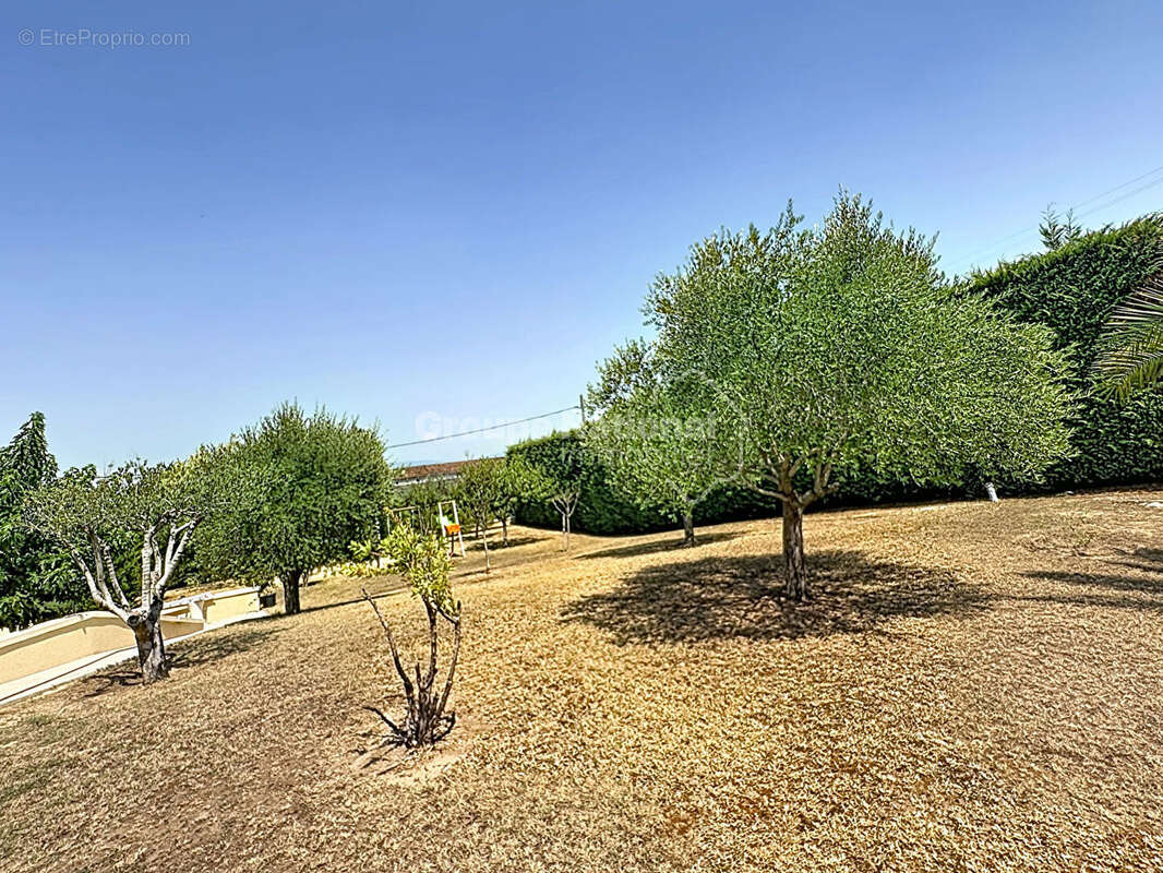 Maison  5 pièce(s) 170 m2, 3chambres, 2SDE, 1SDB, jardin de 1837m2 - photo 17