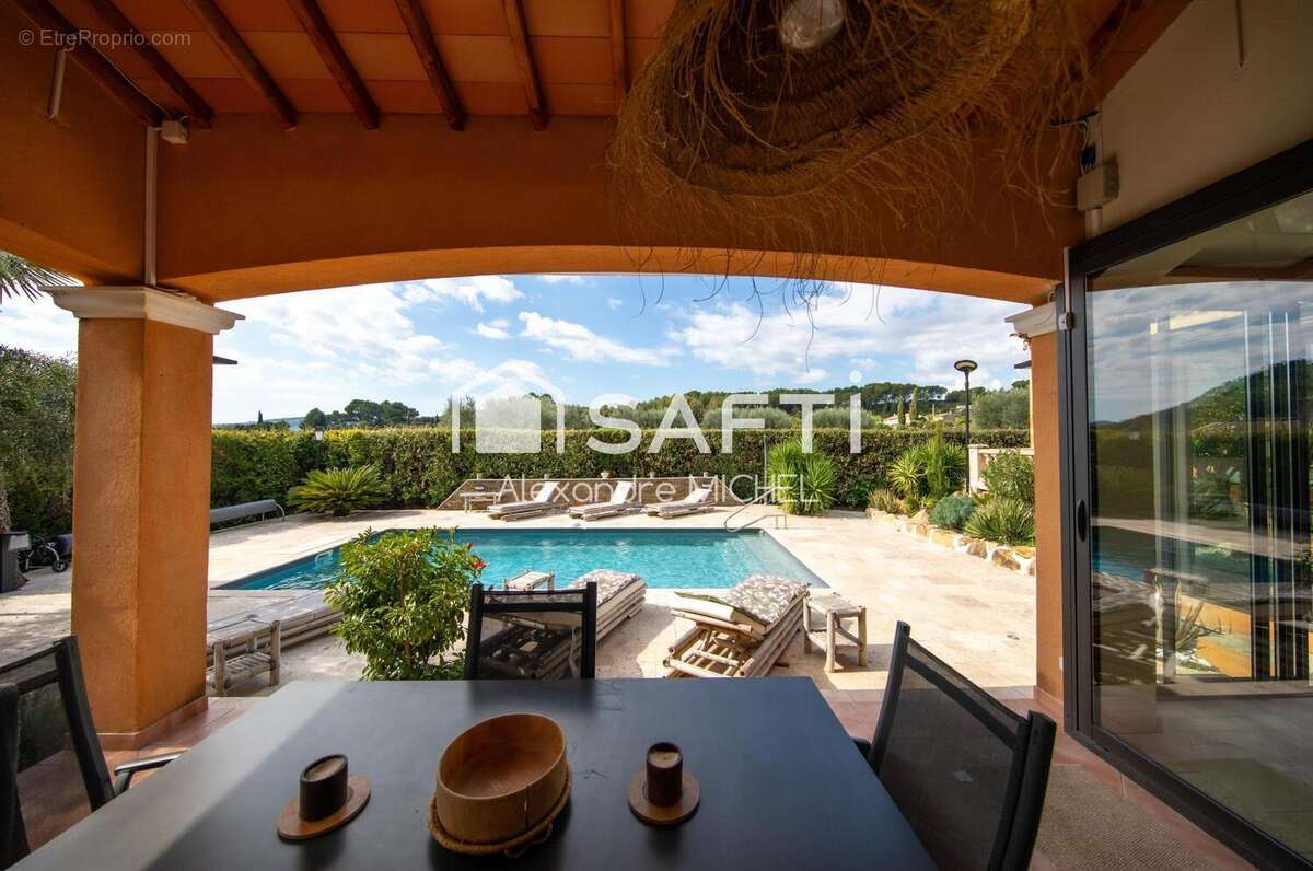 Photo 2 - Maison à LA CADIERE-D'AZUR