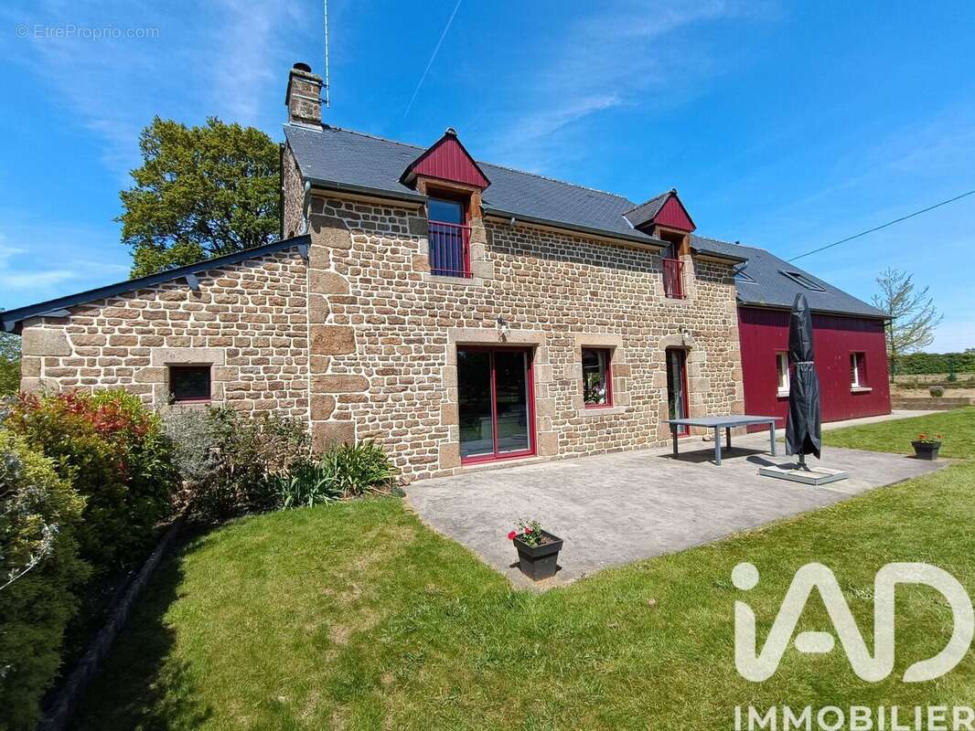 Photo 2 - Maison à FOUGERES