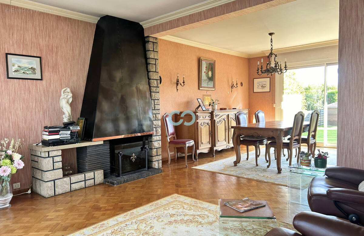 Maison à CROIX