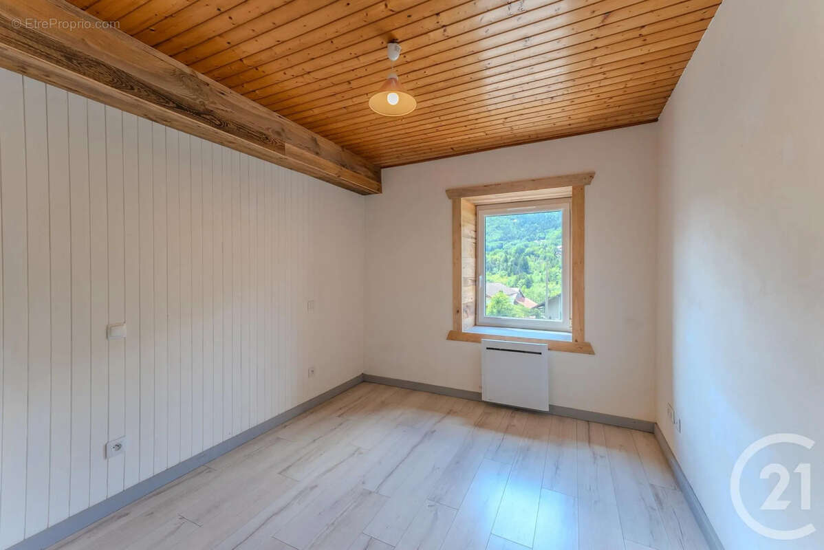 Appartement 73 m² à Vacheresse  - photo 3