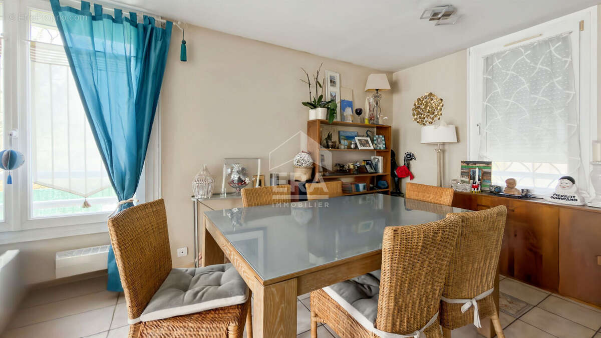 Appartement à NANDY