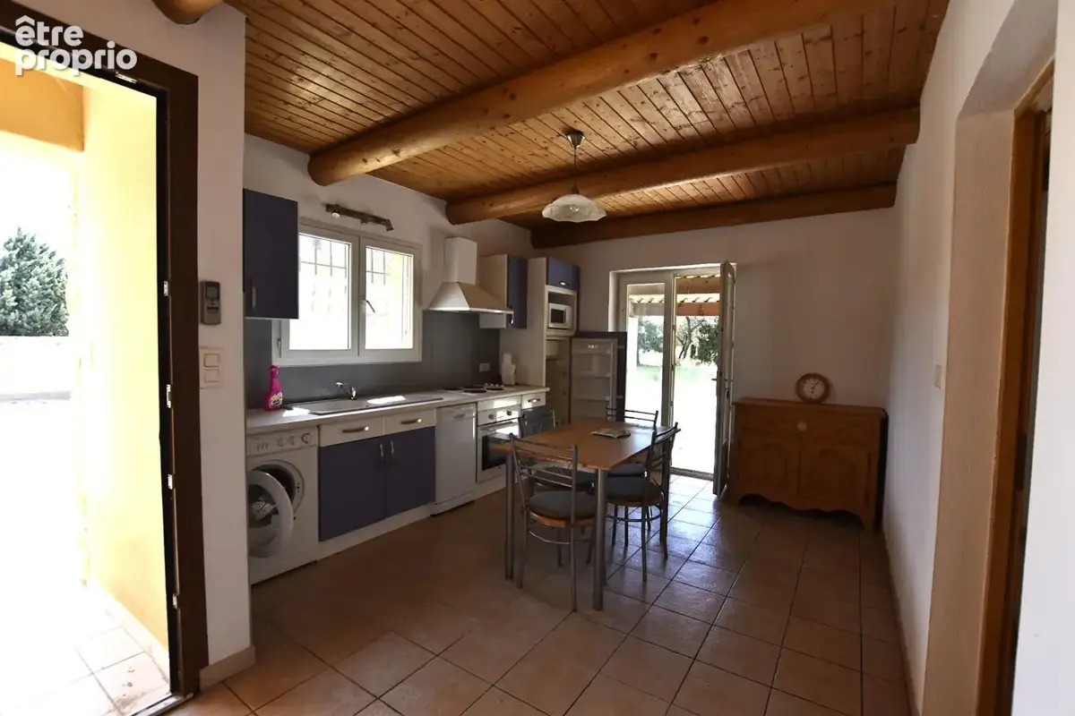Maison 10 pièces 255 m² à vendre à Serignan-Du-Comtat (84830) - photo 8