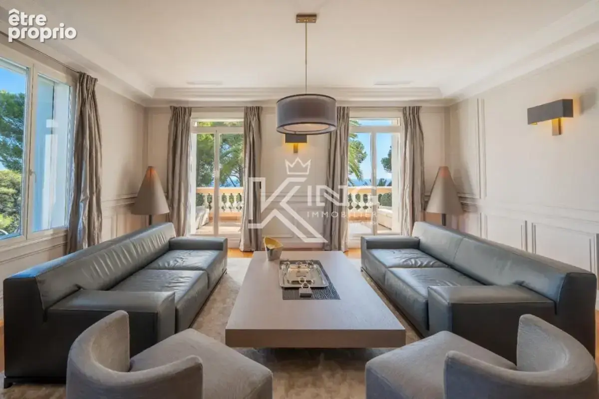 Saint Raphael appartement de prestige de 295 m² avec accès privé par ascenseur. pleine vue mer et triple garages - photo 7