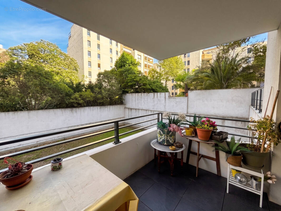 Appartement à MARSEILLE-7E