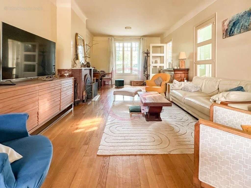 Maison à BOURG-LA-REINE