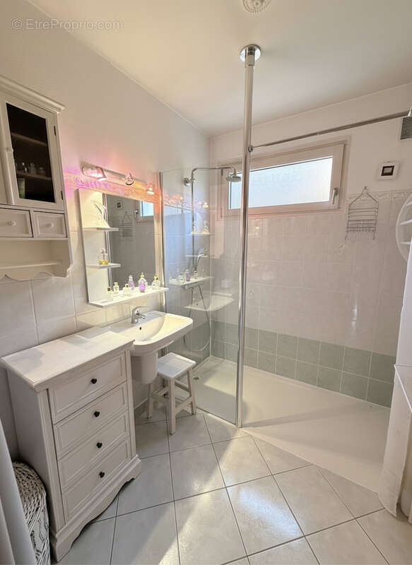 Maison à LA CLUSE-ET-MIJOUX