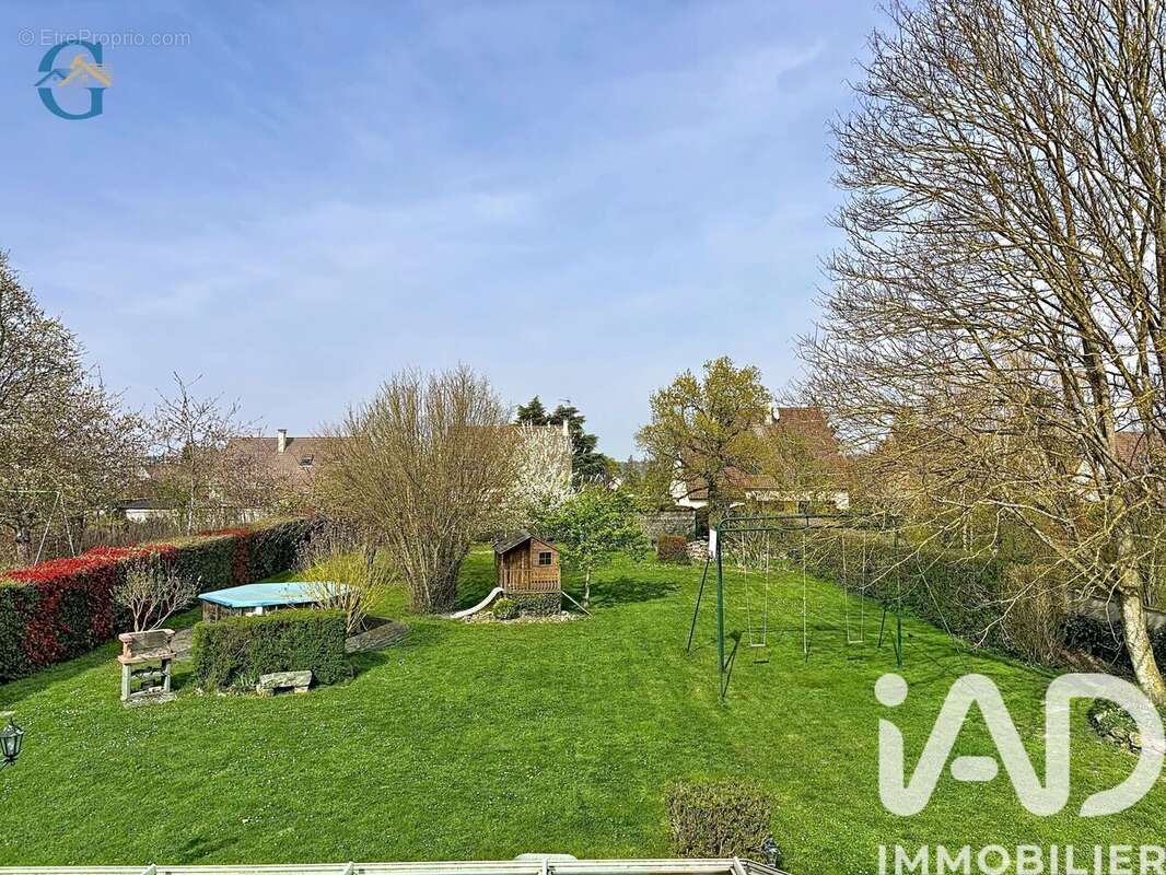 Photo 2 - Maison à NOGENT-LE-ROI