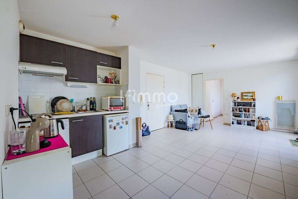 Investissement locatif – T2 avec terrasse et parking - photo 2