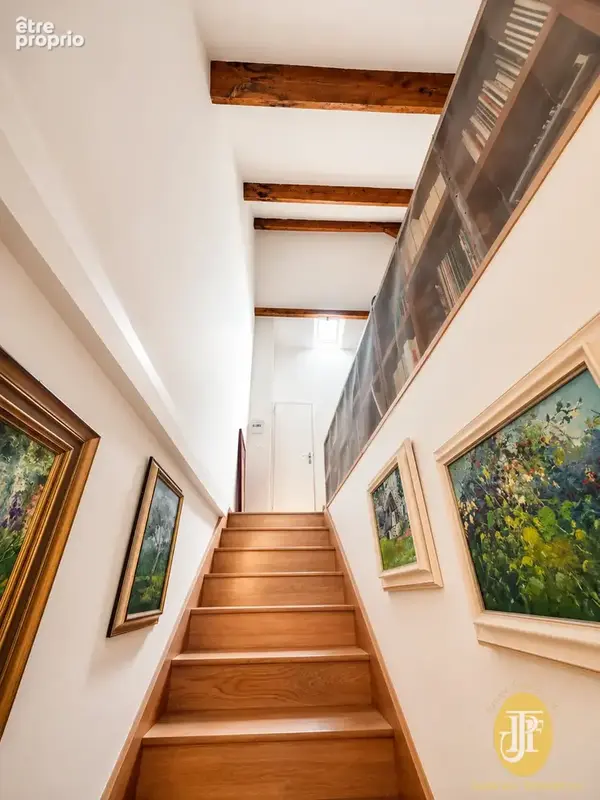 Exceptionnel en plein coeur de ville, maison spacieuse avec jardin - photo 11