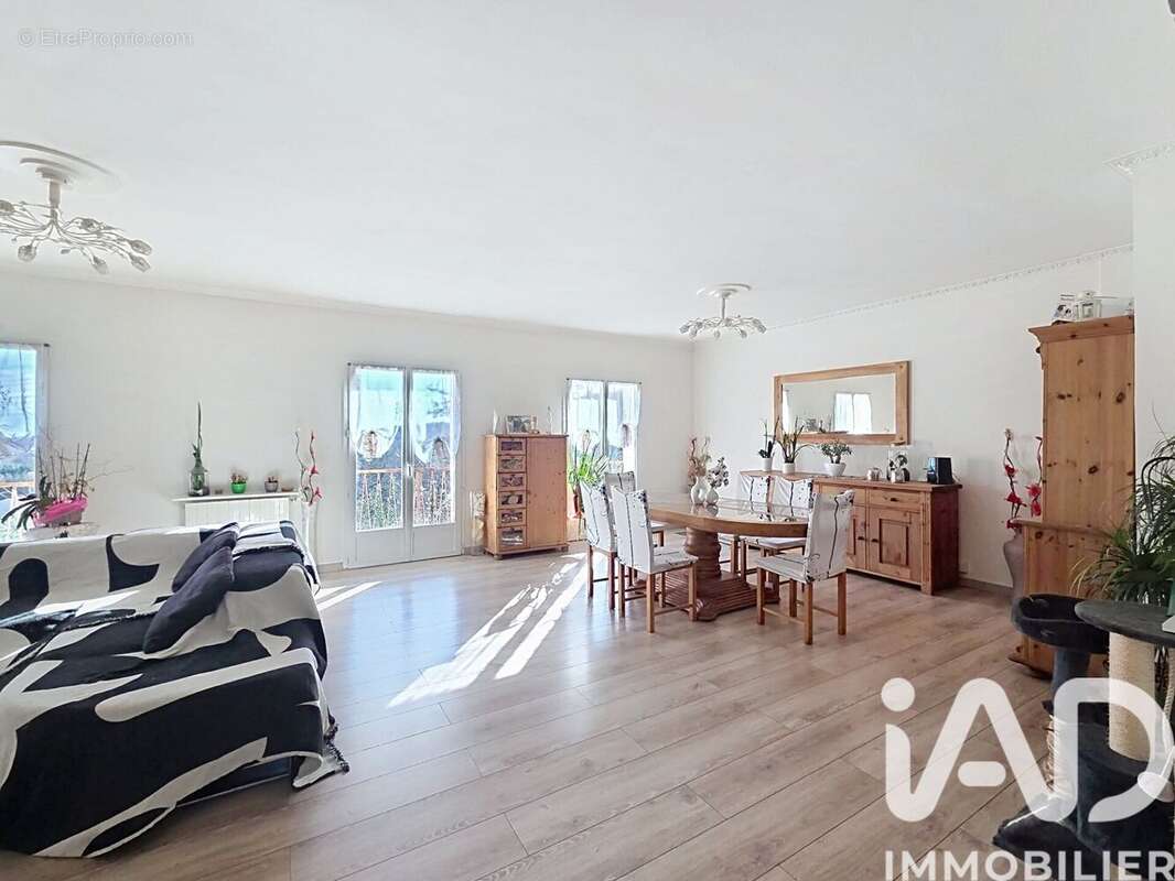 Photo 8 - Maison à VILLEBON-SUR-YVETTE