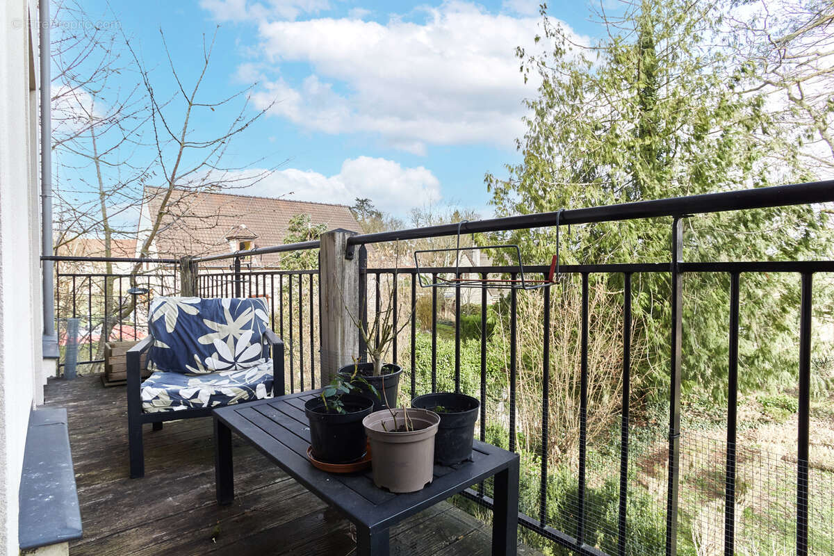 Appartement à MAFFLIERS