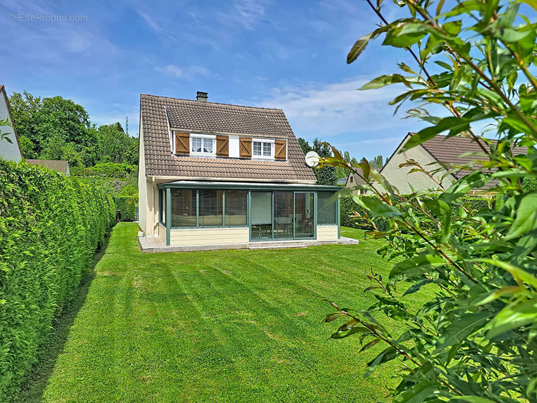 Maison à MALAUNAY