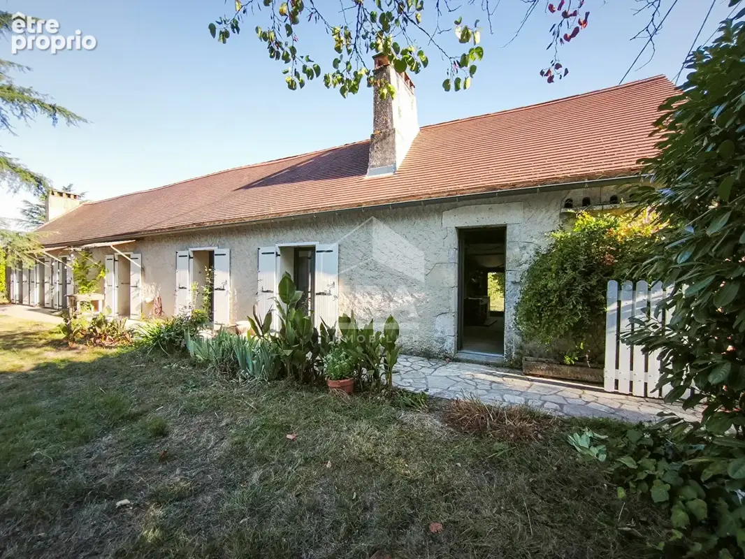 Maison de charme à finaliser, jardin naturel et dépendance pleine de possibilités - photo 4