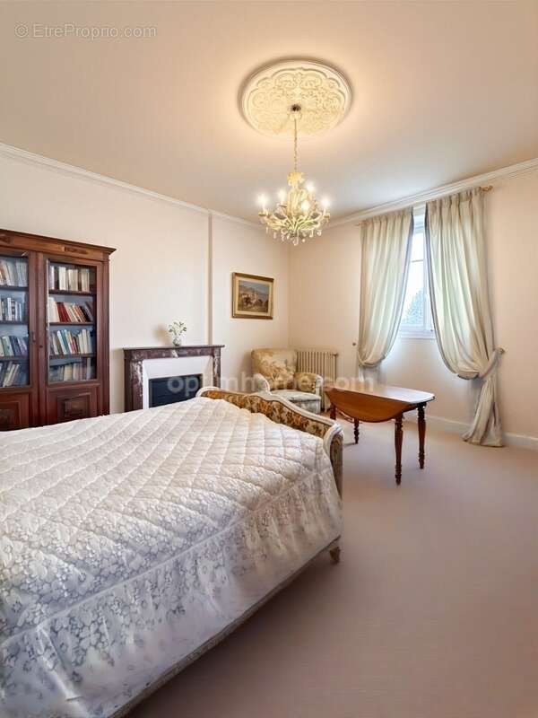 Propriete -  maison bourgeoise d'exception 10 pieces - 220 m2 - terrain 2500 m2 - photo 11