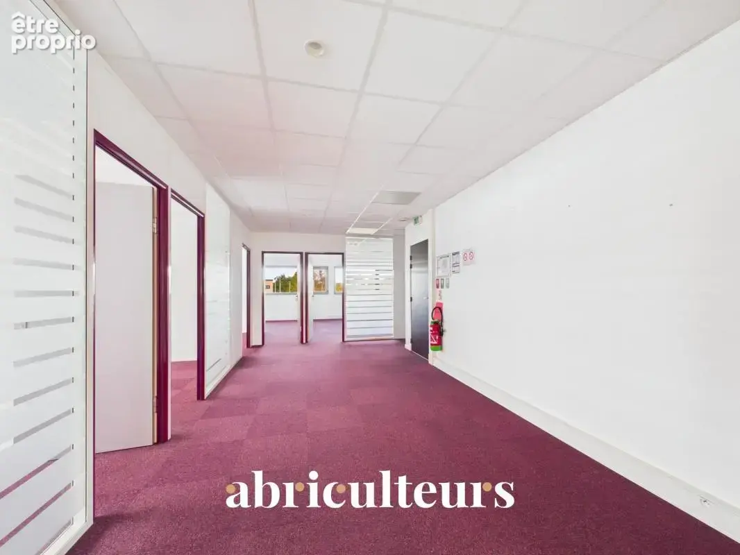Bureaux lumineux et climatisés en vente à Chartres ZAC du parc d'Archevilliers 28000 - photo 12