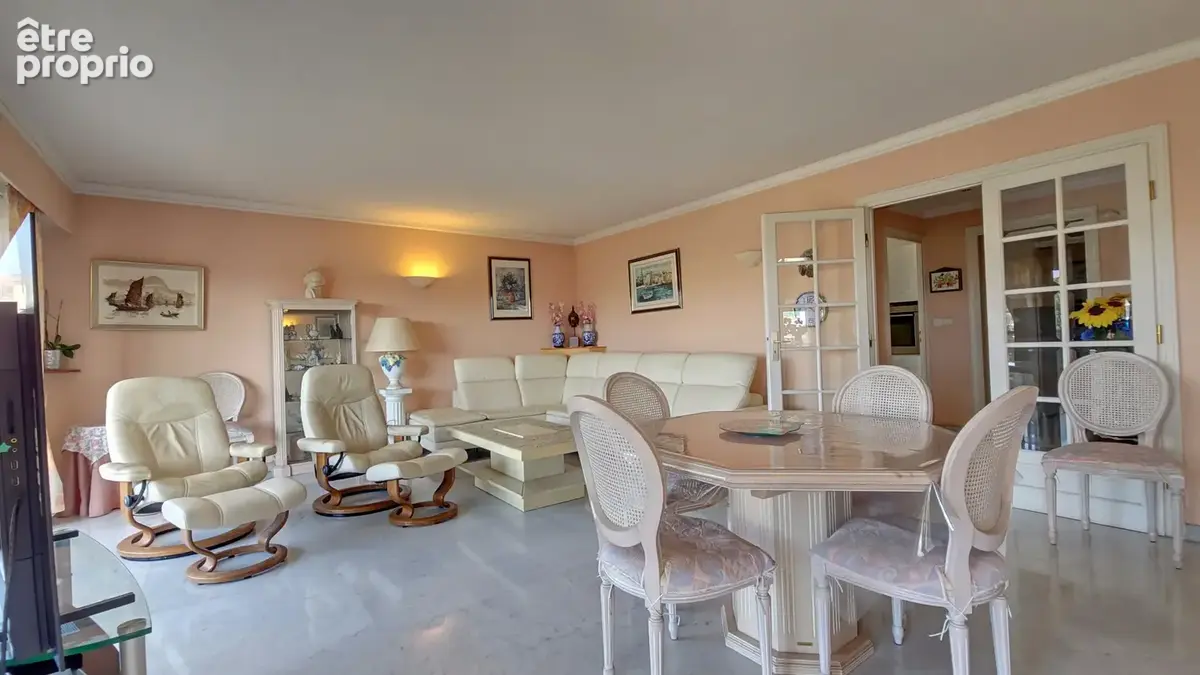 LE CANNET à vendre 4 pièces de 117 m2 avec terrasse et balcon, cave et garage sous-sol - photo 6