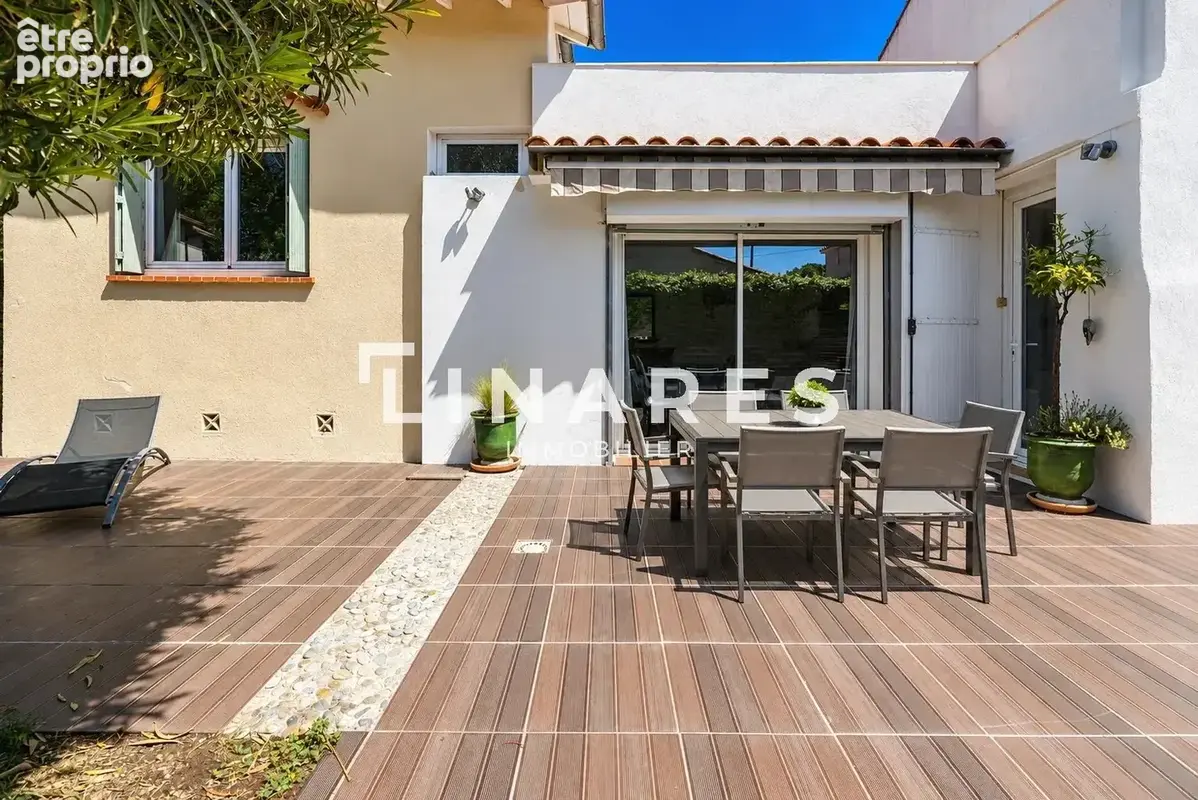 DOUCEUR MARSEILLAISE - Villa Plain Pied T5 de 130 m2 - Terrain 333m2 - Garage - Jardin - 13012 - photo 13