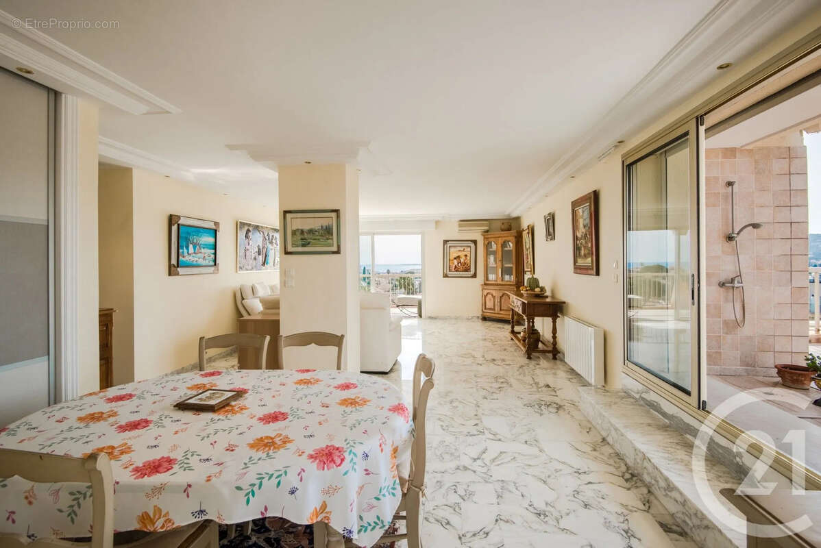 Appartement à ANTIBES