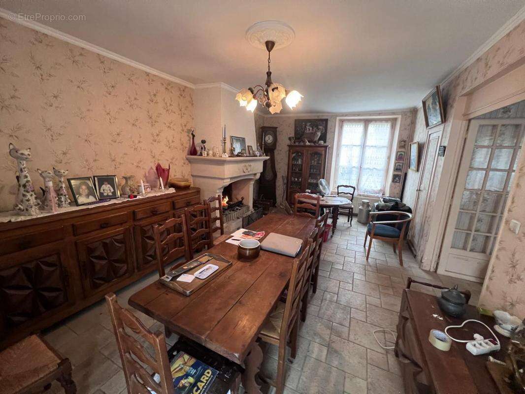 Maison à LIZY-SUR-OURCQ