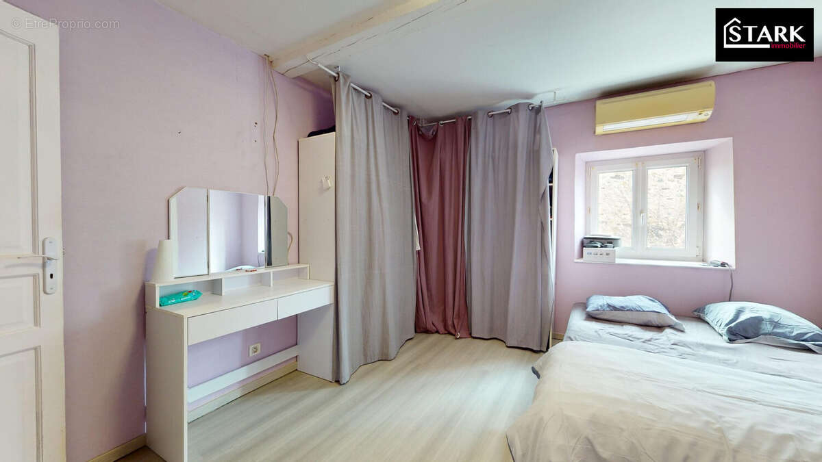 Maison à PLANCHER-BAS