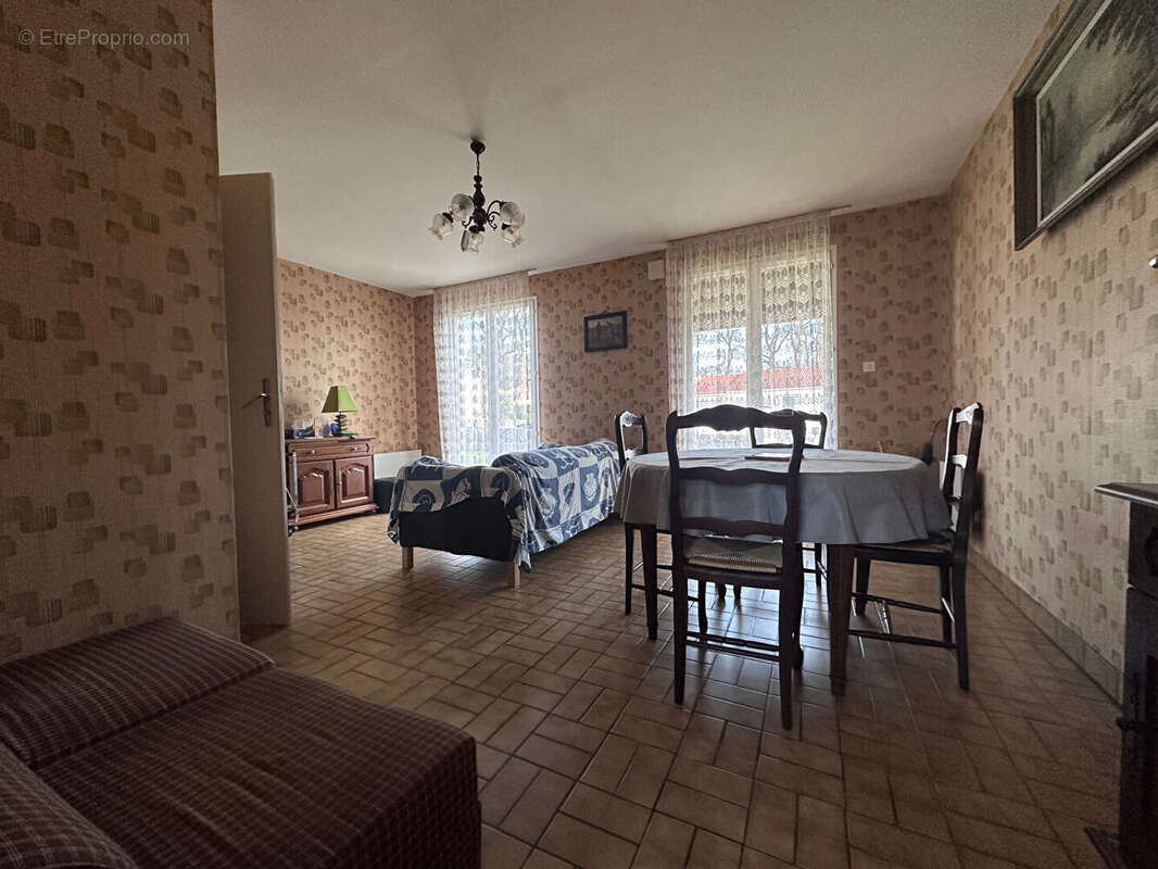 Maison à LA CHAPELLE-ACHARD