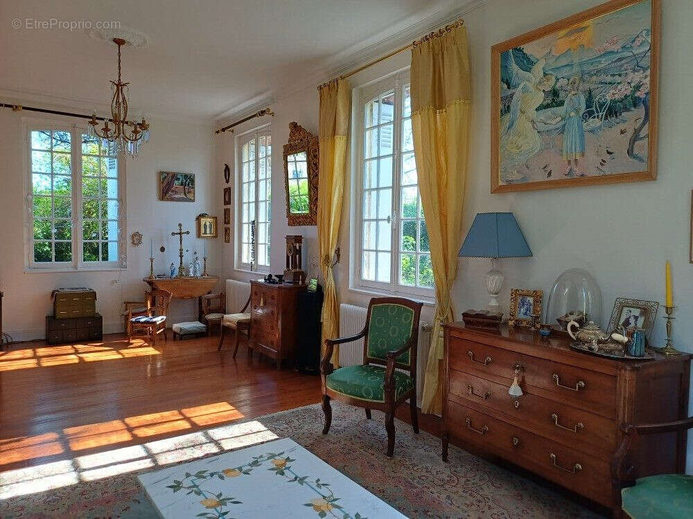 Maison à PIERREVAL