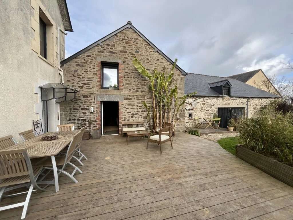 Maison en pierre avec dépendances à 2 km  Saint-Suliac, à 5 minutes de la plage - - photo 12