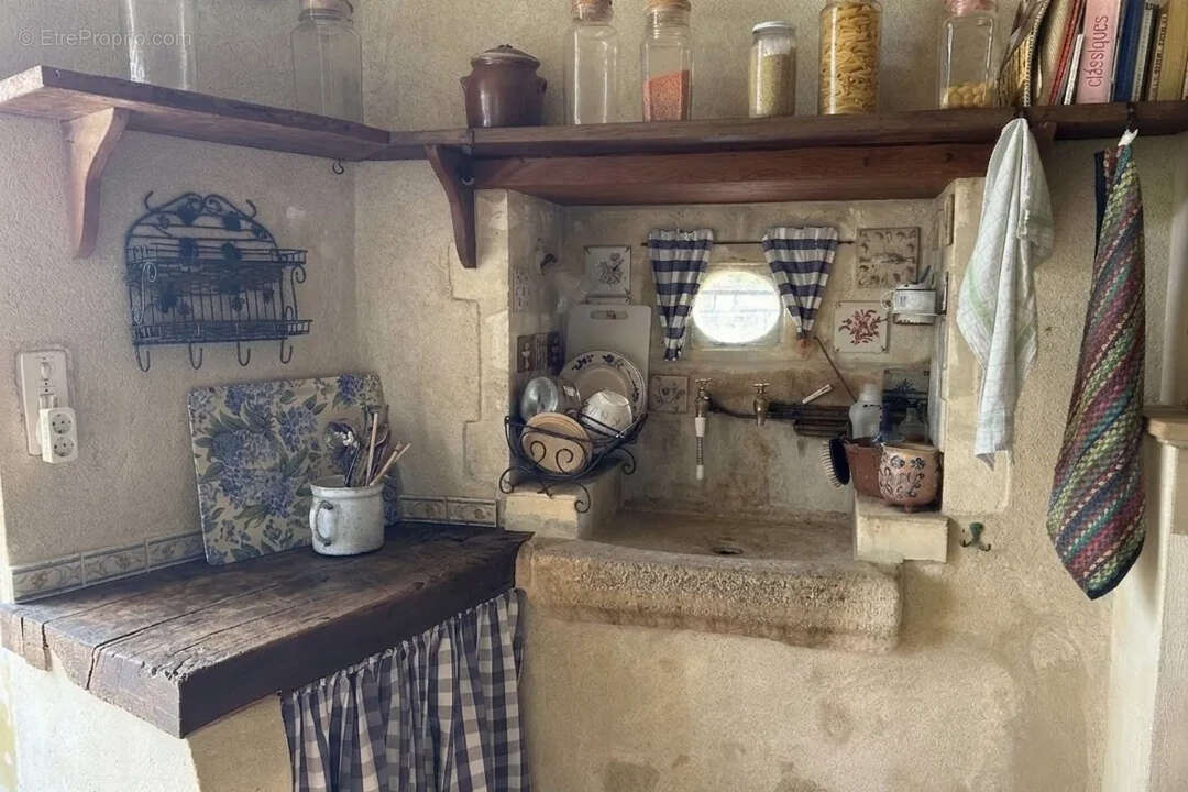 Maison à FONTAINE-CHALENDRAY