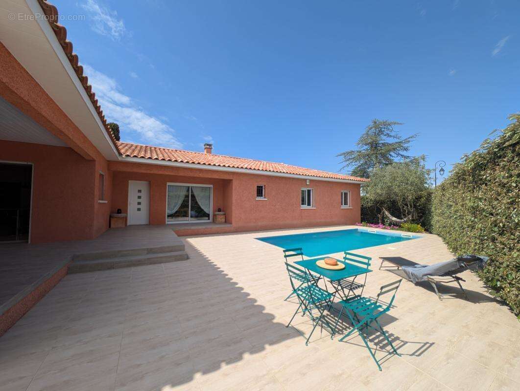 Maison à USCLAS-D'HERAULT