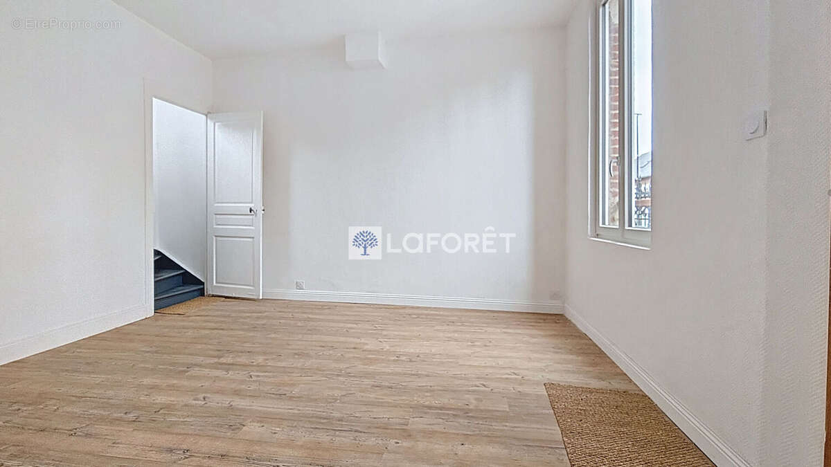 Maison Flavy Le Martel 5 pièce(s) 90.6 m2 - photo 2