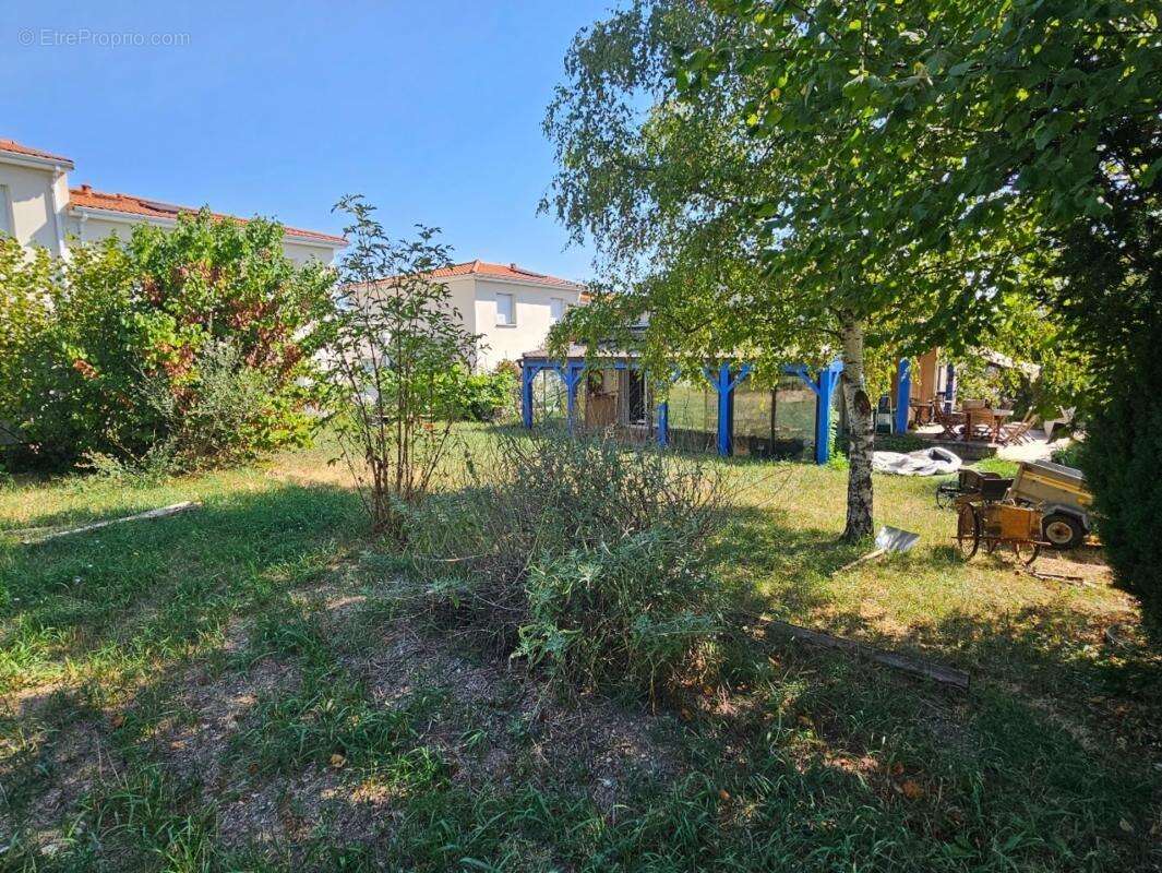 Villa semi-plain-pied - 5 pièces – Cournon-d’Auvergne - photo 3