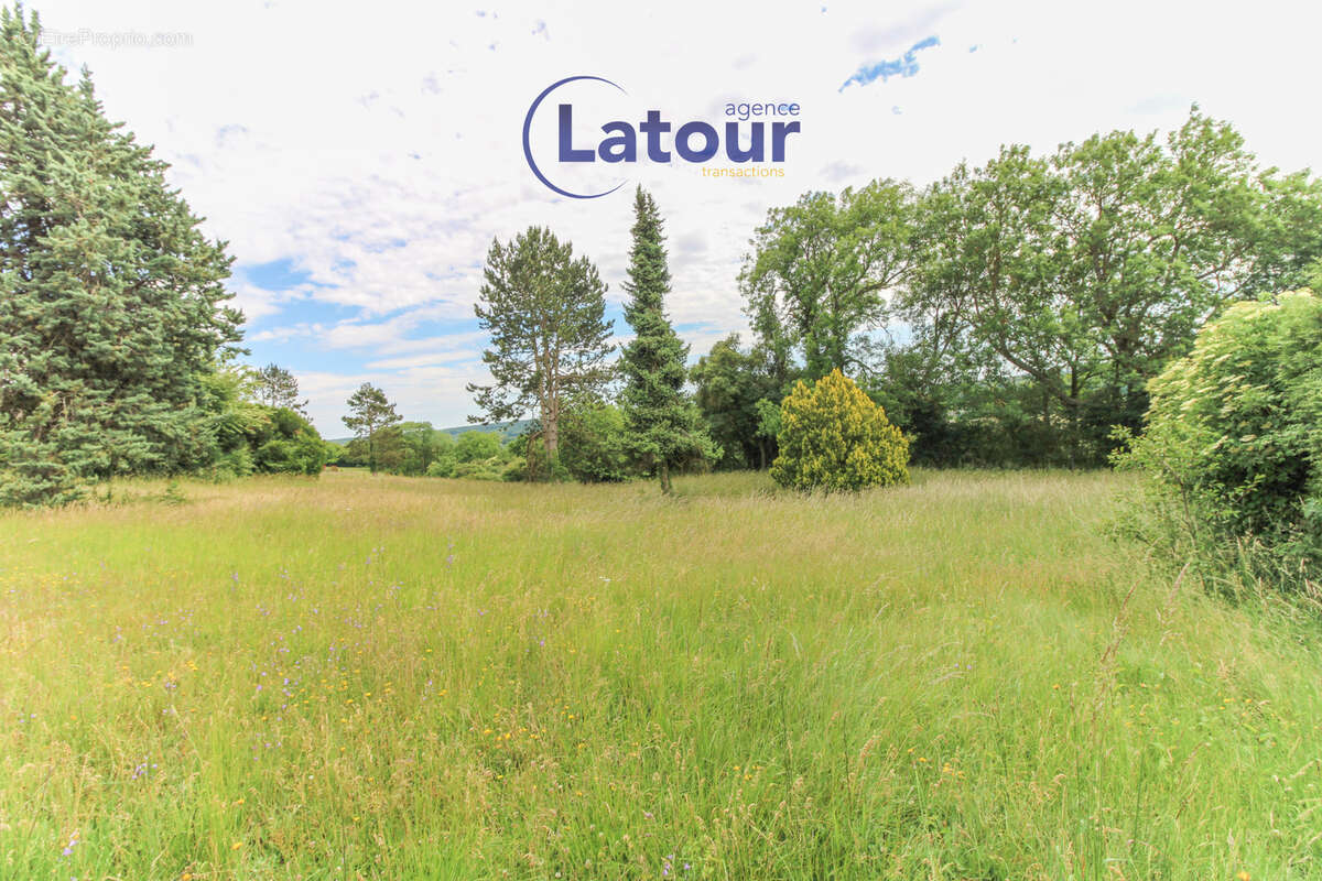 Terrain à VERT-EN-DROUAIS