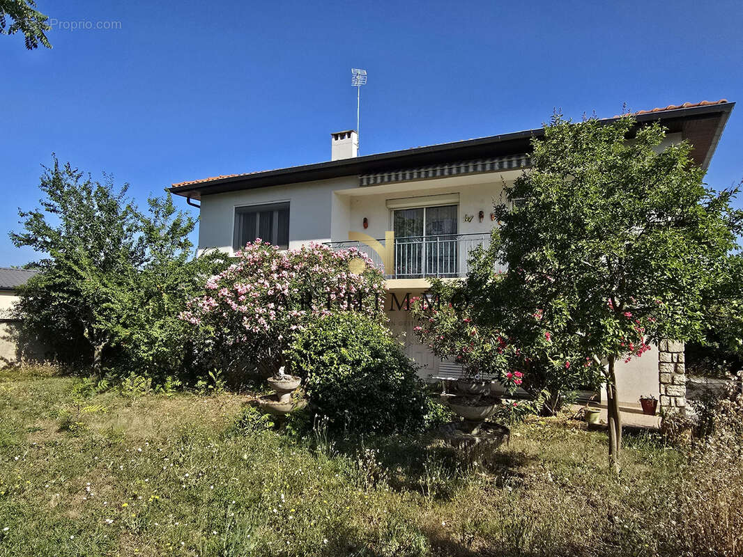 Maison à ROMANS-SUR-ISERE