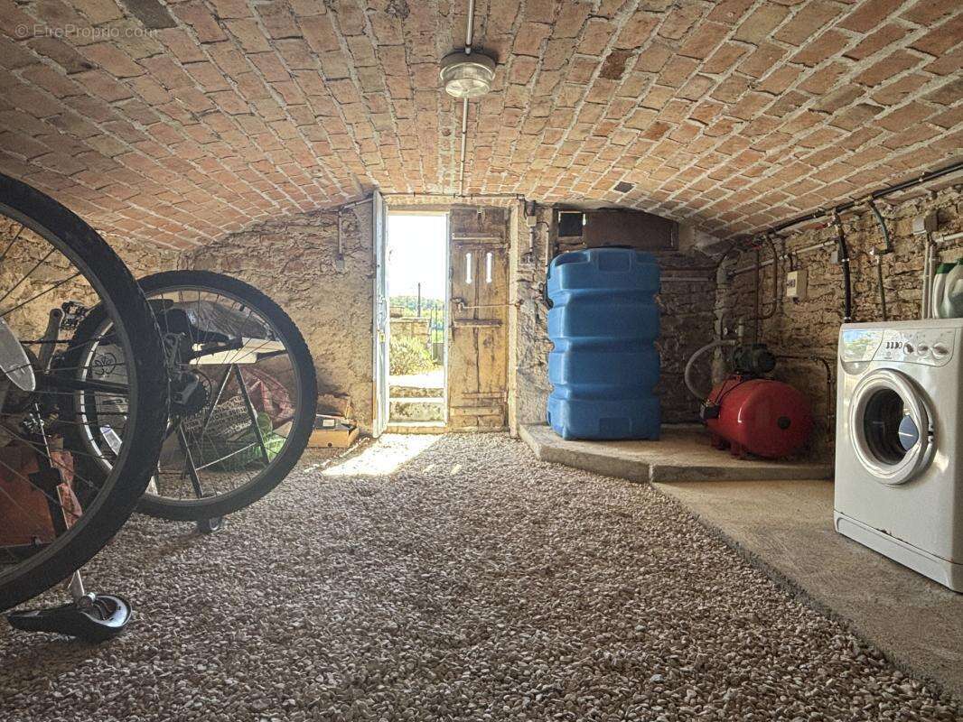 SEMUR EN AUXOIS 20min : maison de 144m², 5 chambres, grange, garage, cave, jardin. Prix 288 000€ - photo 19