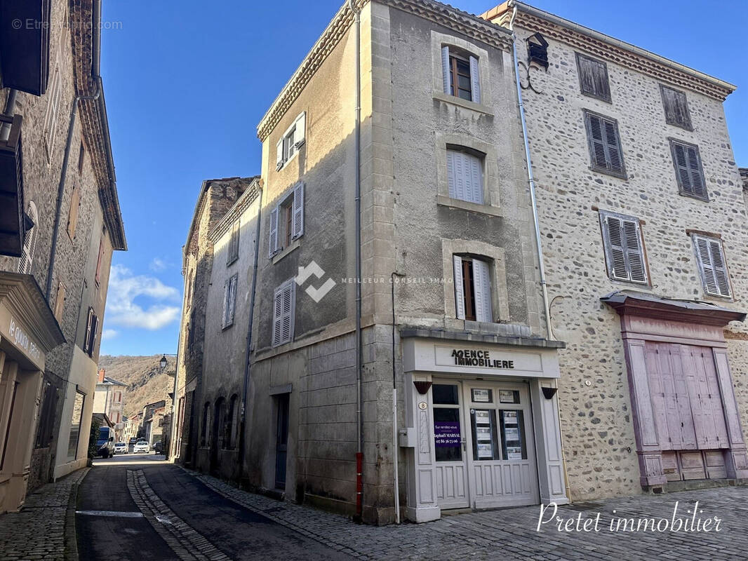 Appartement à BLESLE