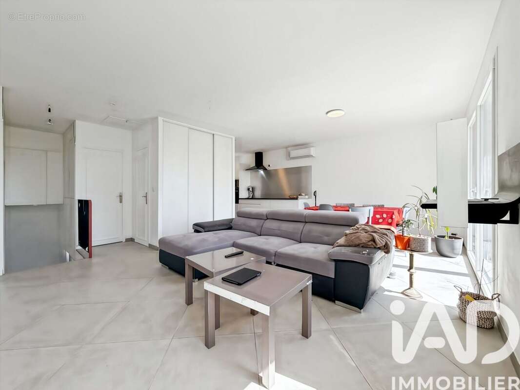Maison 118 m² à Laval  - photo 5