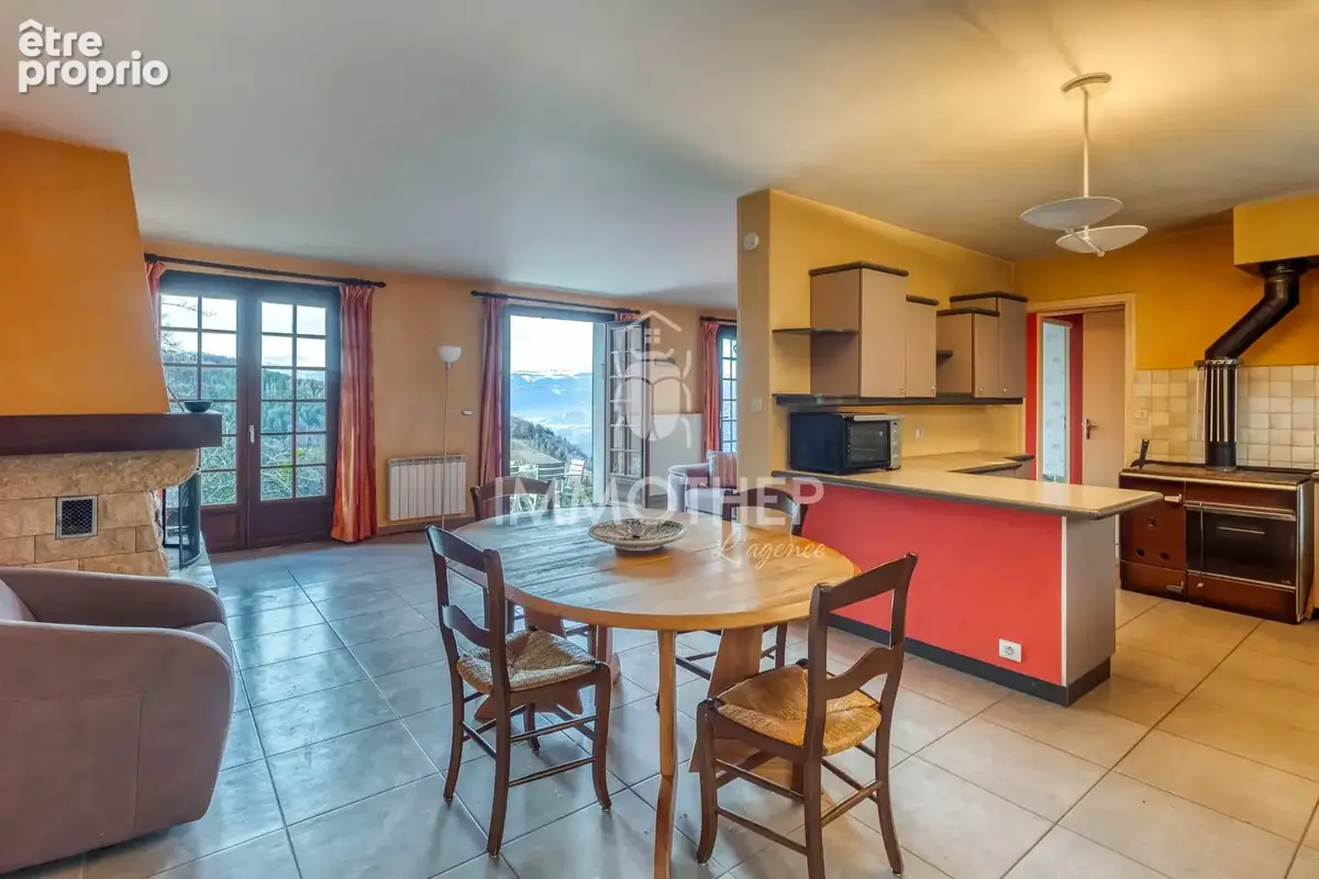 Maison 5 pièces 120 m² à vendre à Saint-Jean-Le-Vieux (38420) - photo 4