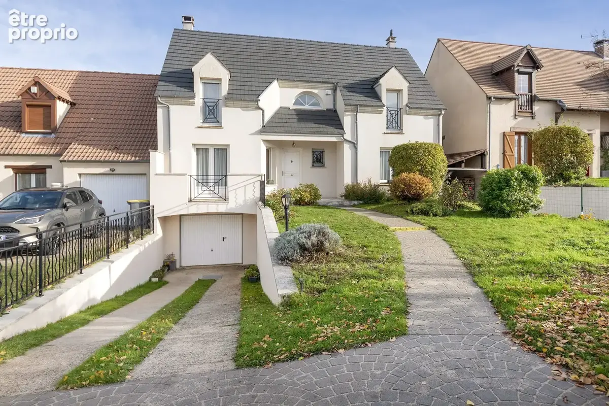 Maison à NOZAY