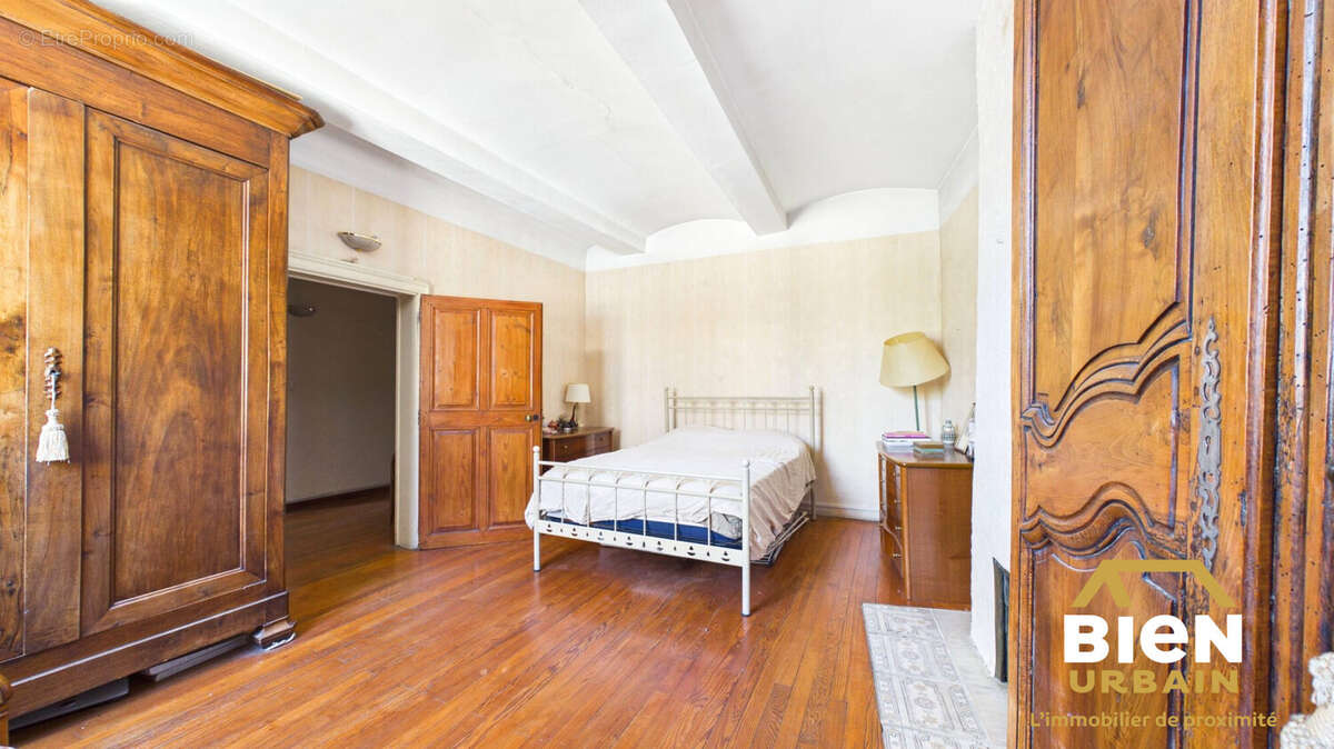 Maison 290 m² à Calvisson  - photo 9